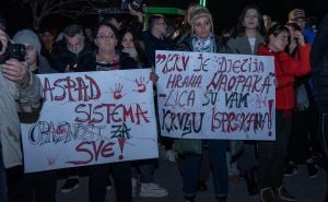 Foto: Anadolija / Protest građana na Cetinju zbog masakra