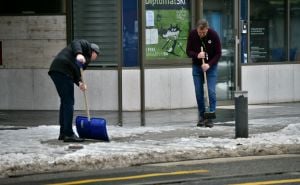 Foto: A. K. / Radiosarajevo.ba / Topi se snijeg u Sarajevu