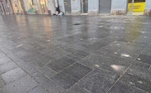 Foto: Radiosarajevo / Fasada se obrušila u glavnoj sarajevskoj ulici