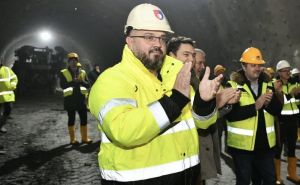 FOTO: Facebook / Probijen tunel u Hotonju