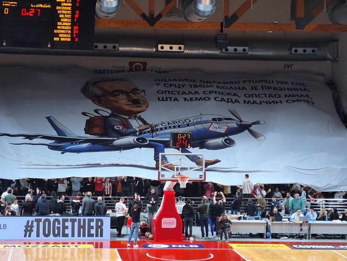 Koreografija na utakmici Igokea - Crvena zvezda