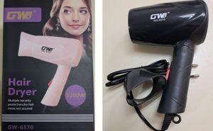 FOTO: Agencija za nadzor nad tržištem BiH / Zbog opasnosti povučena tri modela uvijača za kosu, te fen i pegla za kosu