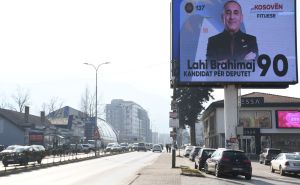 Foto: AA / Predizborni plakati na Kosovu