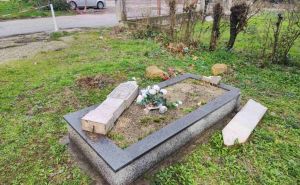 Foto: MIZ Mostar / Vandali uništili i oskrnavili groblje na Kantarevcu