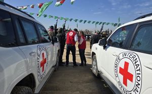 Foto: AA / Palestinske grupe predale tri izraelska zarobljenika