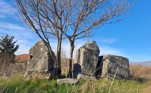 Foto: Bassania / Nekropola stećaka Orah u Blagaju