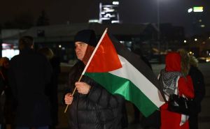 Foto: Dž.K. / Radiosarajevo.ba / Protesti podrške Palestini pred Skenderijom
