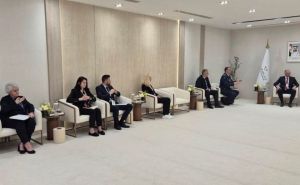 Foto: Ministarstvo odbrane BiH / Zukan Helez na sastanku