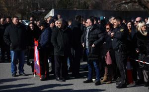 Foto: Dž.K. / Radiosarajevo.ba / Pristalice Milorada Dodika ispred Suda BiH