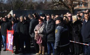 Foto: Dž.K. / Radiosarajevo.ba / Pristalice Milorada Dodika ispred Suda BiH