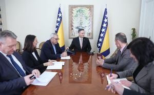 Foto: Press  / Denis Bećirović sa Florinom-Marianom Barbuom