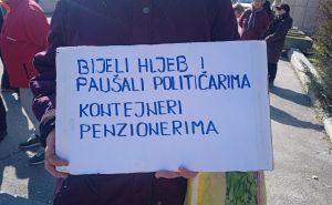 Foto: BHRT / Protest penzionera u Tuzli
