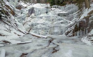 Foto: Boris Trogrančić / Slapovi Kozice okovani ledom