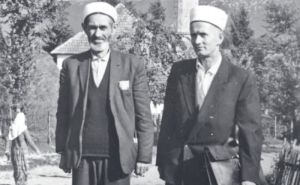 Foto: Ustupljena fotografija za portal Radiosarajevo.ba / Nurija ef. Duhandžić i jedan od njegovih kolega