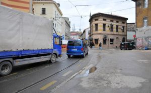 Foto: A.K./Radiosarajevo.ba / Gužva kod Vijećnice