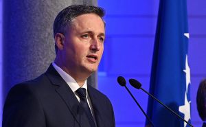 Foto: N. G. / Radiosarajevo.ba / Denis Bećirović na svečanom prijemu u Vijećnici