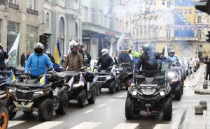 Foto: FENA / Defile Quadova kroz Sarajevo povodom Dana nezavisnosti Bosne i Hercegovine