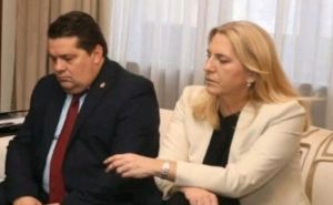 Foto: Nebojša Vukanović Info / Nenad Stevandić spava na sastancima