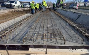 Foto: Facebook / Počelo betoniranje podloge za tramvajsku prugu