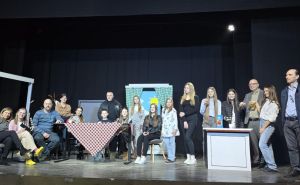 Foto: Ustupljena fotografija za portal Radiosarajevo.ba / Ekološko-mirovna predstava u Vitezu i Travniku