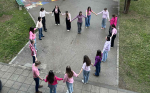 Foto: Ministarstvo obrazovanja KS / Dan ružičastih majica