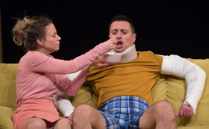 Foto: Teatar na Brdu / Andrija Milošević u predstavi "Šećer je sitan, osim kad je kocka"