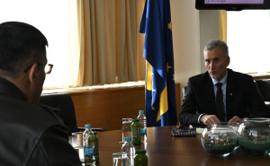 FOTO: Facebook / Komandir NATO štaba i Kemal Ademović