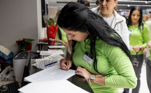 Foto: Bingo / 100.000 građana potpisalo inicijative za strože zakone o nasilju nad ženama