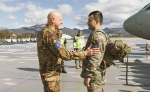 Foto: EUFOR / Prvi vojnici iz rezervnog sastava EUFOR-a stigli na aerodrom u Sarajevu