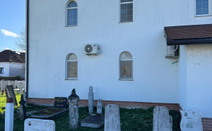 Foto: MINA / Napad na Puhalsku džamiju