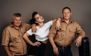  Facebook / Eliza Stark & The Dappers
