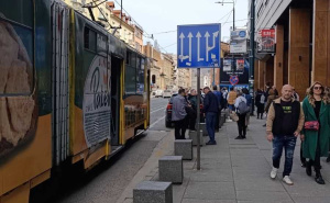 Foto: Čitatelji / Parkirali na šine kod SCC-a