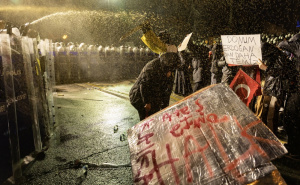 Foto: EPA - EFE / Neredi na ulicama Istanbula