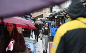Foto: N.G./Radiosarajevo.ba / Šetnja Sarajevom po kiši