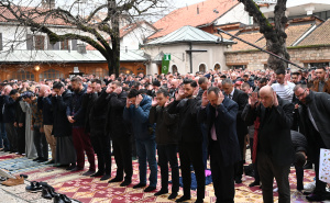 Foto: N.G / Radiosarajevo.ba / Bajram-namaz u Gazi-husref Begovoj džamiji, Sarajevo