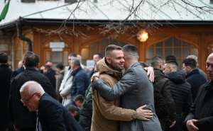 Foto: N.G./Radiosarajevo.ba / Bajramsko jutro ispred Begove džamije u Sarajevu