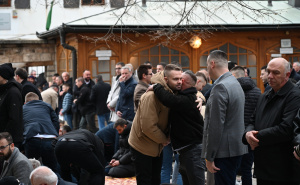 Foto: N.G./Radiosarajevo.ba / Bajramsko jutro ispred Begove džamije u Sarajevu