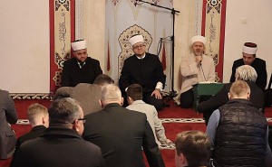 FOTO: Fena / Bajram-namaz u Mostaru