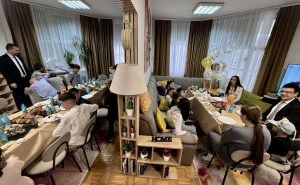 Foto: Grad Sarajevo / Predrag Puharić i mališani iz Doma Bjelave