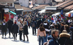 Foto: Dž. K. / Radiosarajevo.ba / Lijepo vrijeme i gužva na Baščaršiji