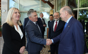FOTO: AA / Članovi predsjedništva BiH s Erdoganom u Antaliji