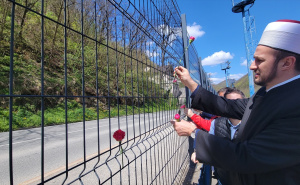 Foto: Anadolija / Odata počast poginulima u Srebrenici