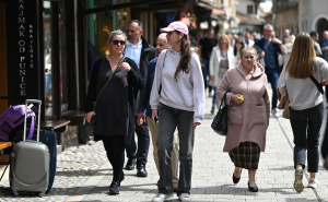 Foto: N.G./Radiosarajevo.ba / Šetnja po suncu u Sarajevu