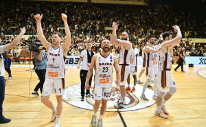 Foto: A. K. / Radiosarajevo.ba / Slavlje košarkaša Bosne nakon plasmana u finale ABA 2 lige
