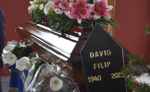 Foto: Radiosarajevo.ba / Sa sahrane Filipa Davida