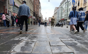 Foto: N. G. / Radiosarajevo.ba / Uništeni pločnici u Titovoj ulici