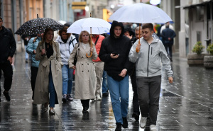 Foto: A. K. / Radiosarajevo.ba / Kiša, šetnja, kišne ulice Sarajeva