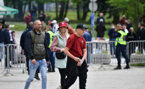 Foto: A.K./Radiosarajevo.ba / Navijači ispred stadiona Koševo