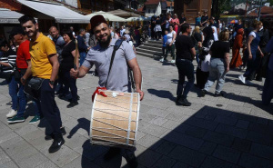 Foto: Dž. K. / Radiosarajevo.ba / Suncem okupana Čaršija