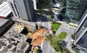 Foto: AA / Urušena cesta u Istanbulu